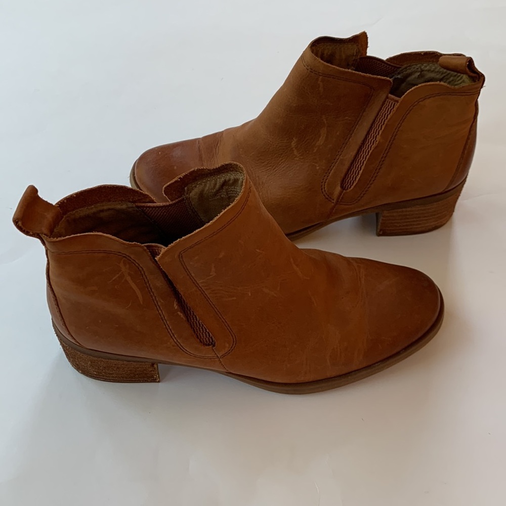 Korks By Kork-Ease Leather Pull On Ankle Boots Cognac